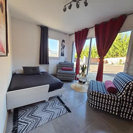 T1 Independant Au Rez-De-Chaussee D'Une Maison *