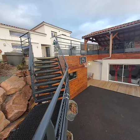 T1 Independant Au Rez-De-Chaussee D'Une Maison * Perrier